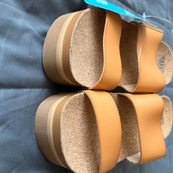 🧡 Reef - Cushion Vista Higher 🧡 - Picture 5 of 6